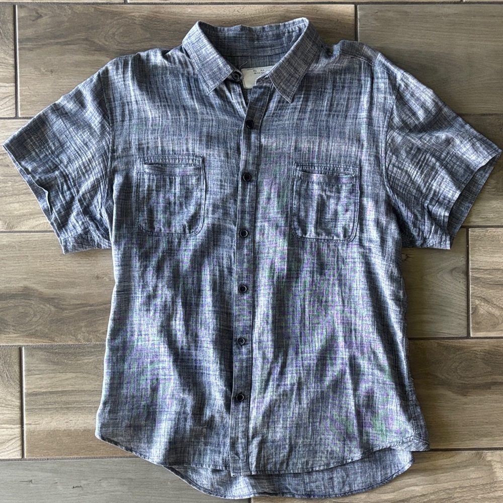 Billy Reid Blue linen Button Down Shirt, size XL.